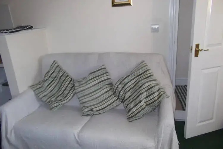 The Garden Lodges