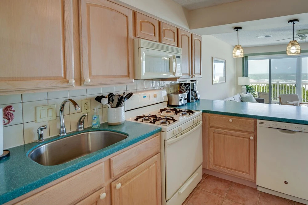Charming Brigantine Condo Rental: Steps to Beach!