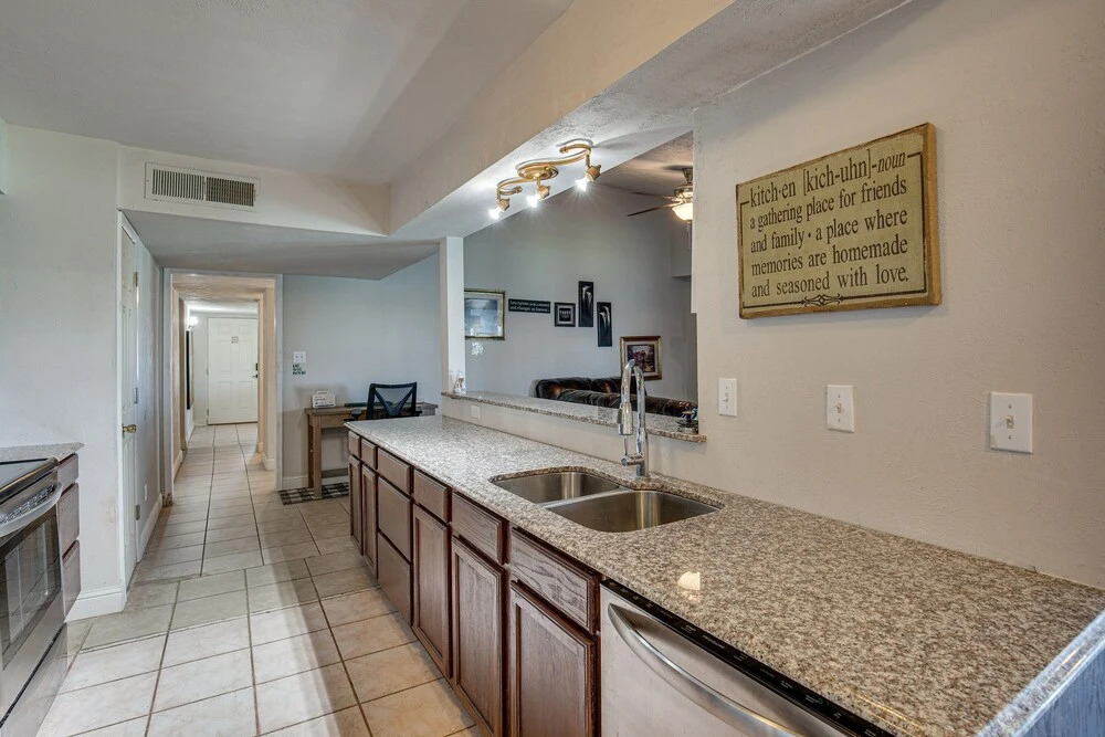 < 1 Mi to Lake Ray Hubbard: Home w/ Patio!