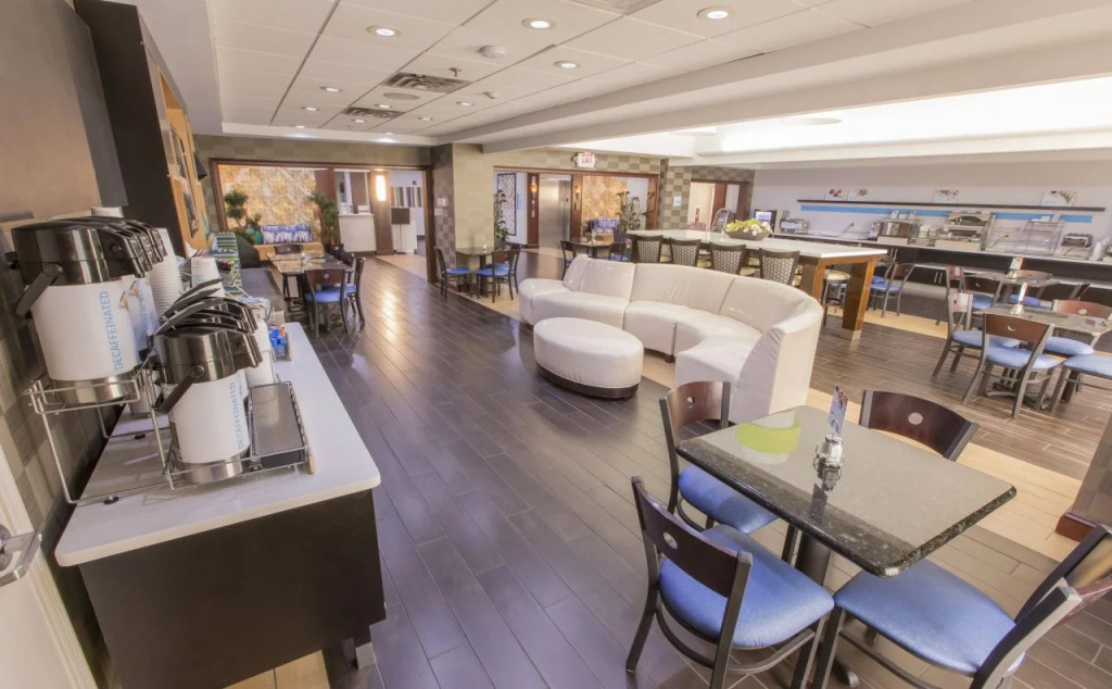 Holiday Inn Express Hotel & Suites McDonough by IHG