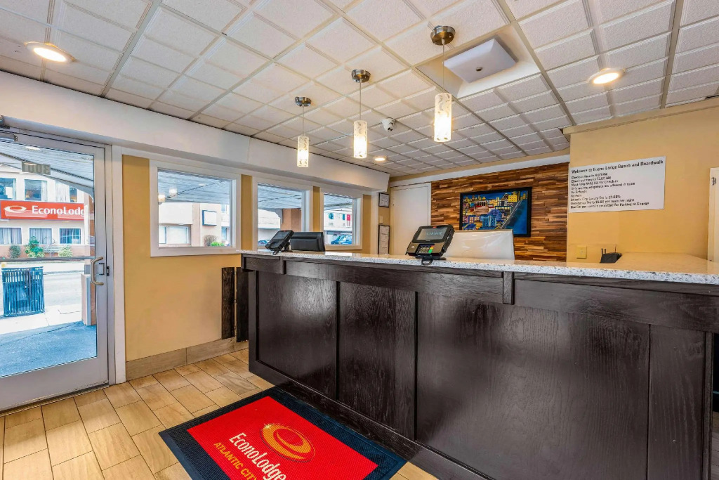 AC Lodge by Beach and Boardwalk