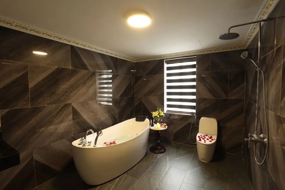 Hoàng Gia Xa La Boutique Hotel