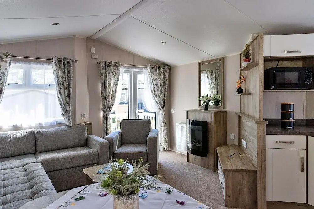 Mobile Home Isle of Wight Near Thorness Bay