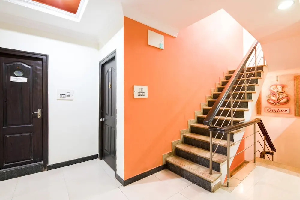JK Residency By OYO Rooms