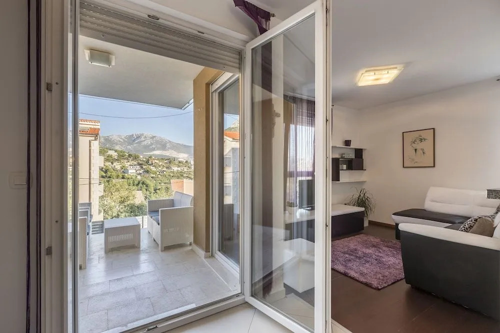 Luxury Suites
