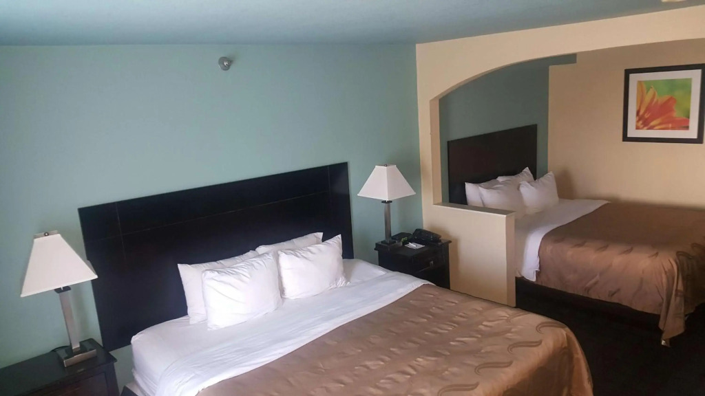Quality Inn Blue Springs