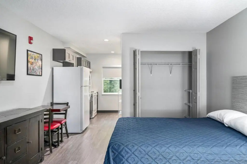 Baymont by Wyndham Ocala Suites