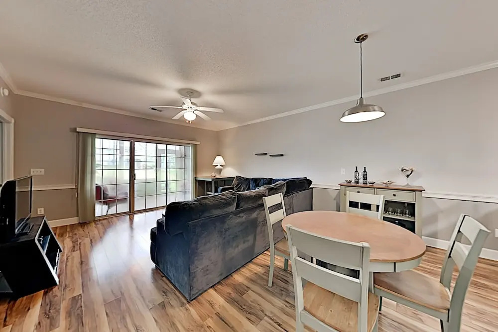 104magno 2 Bedroom Condo