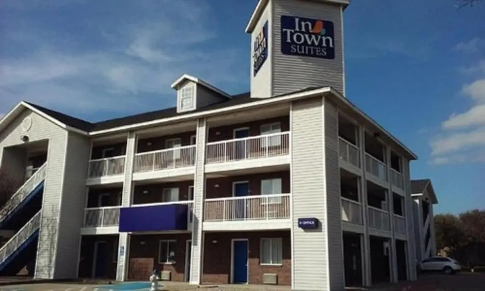 InTown Suites Extended Stay Carrollton TX - West Trinity Mills