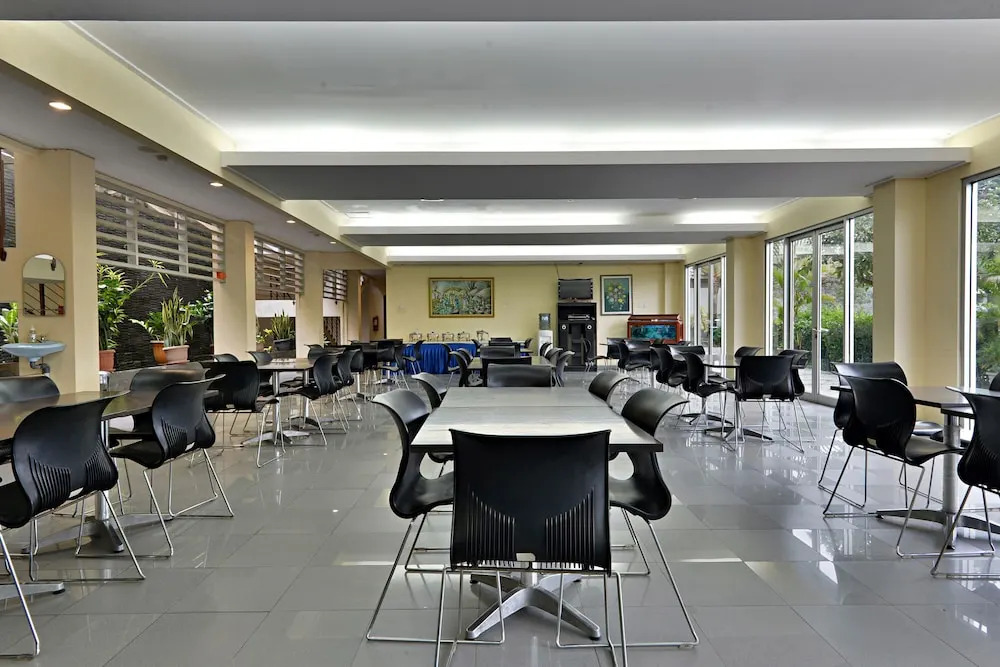 ZEN Rooms Cipayung KM 71