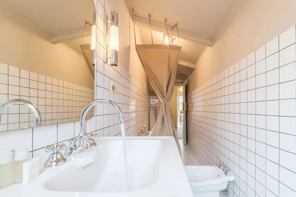 Unique Stylish Flat up to 6 Guests Near Vatican