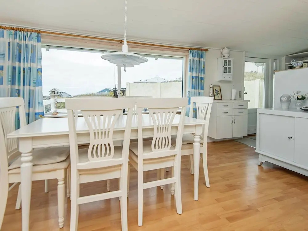 Peaceful Holiday Home in Henne With Sea View