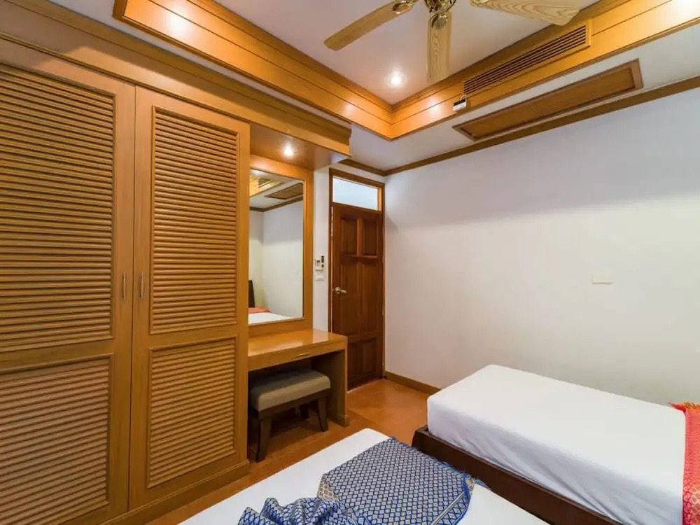 3 Bedroom Villa Beach Front Resort TG12