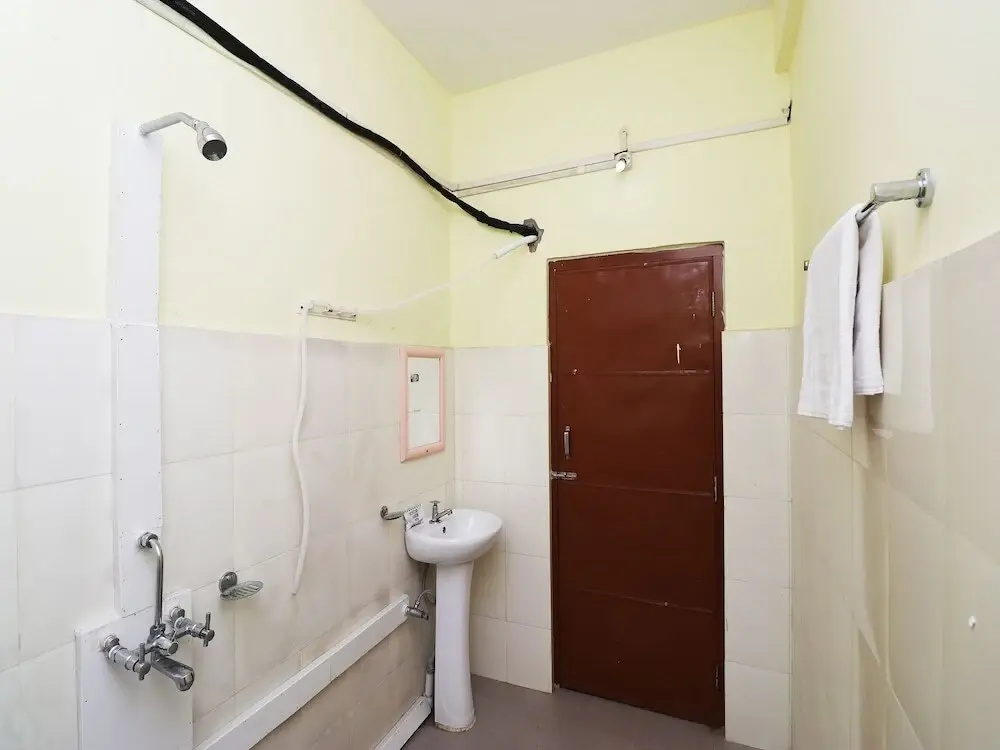 Hotel Bravo by OYO Rooms