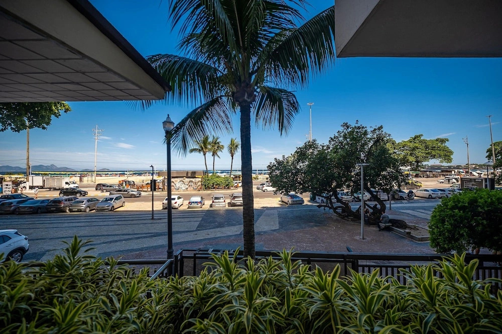 Av. Atlantica 5 Suites, Ocean View, Renovated