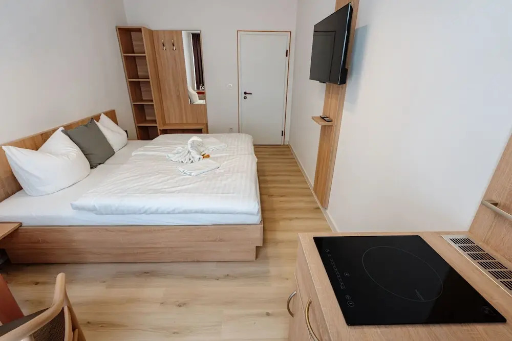 Sonnenschein Hotel & Apartments