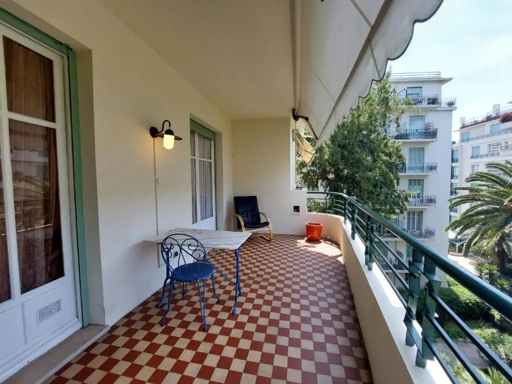 BH - CAPITOL - Central 2 Bedrooms 5 Peoples