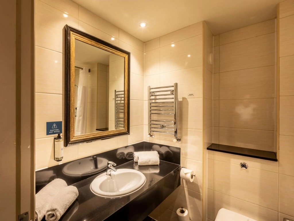 Gloucester Robinswood Hotel By Sunday
