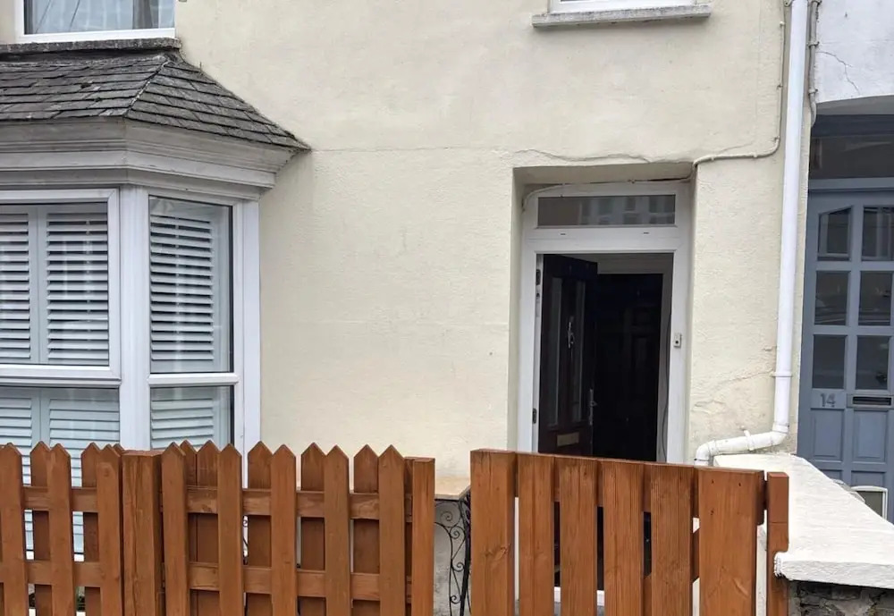 1 Bed - Sleeps 4 - Parking - Pets - Town Centre