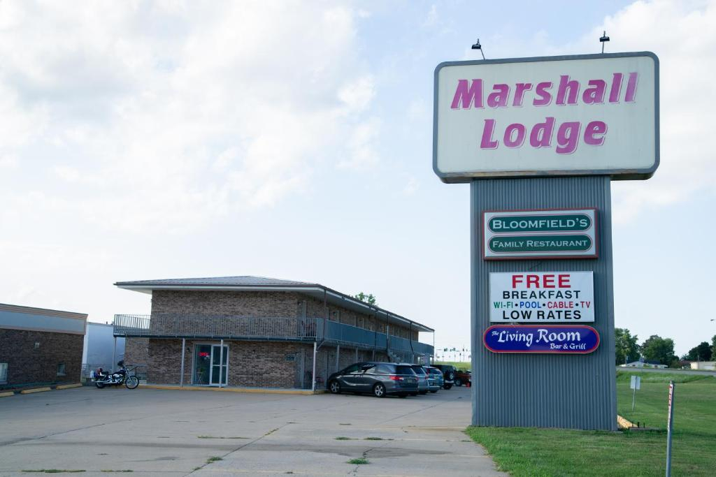 Marshall Lodge By OYO Hwy 65