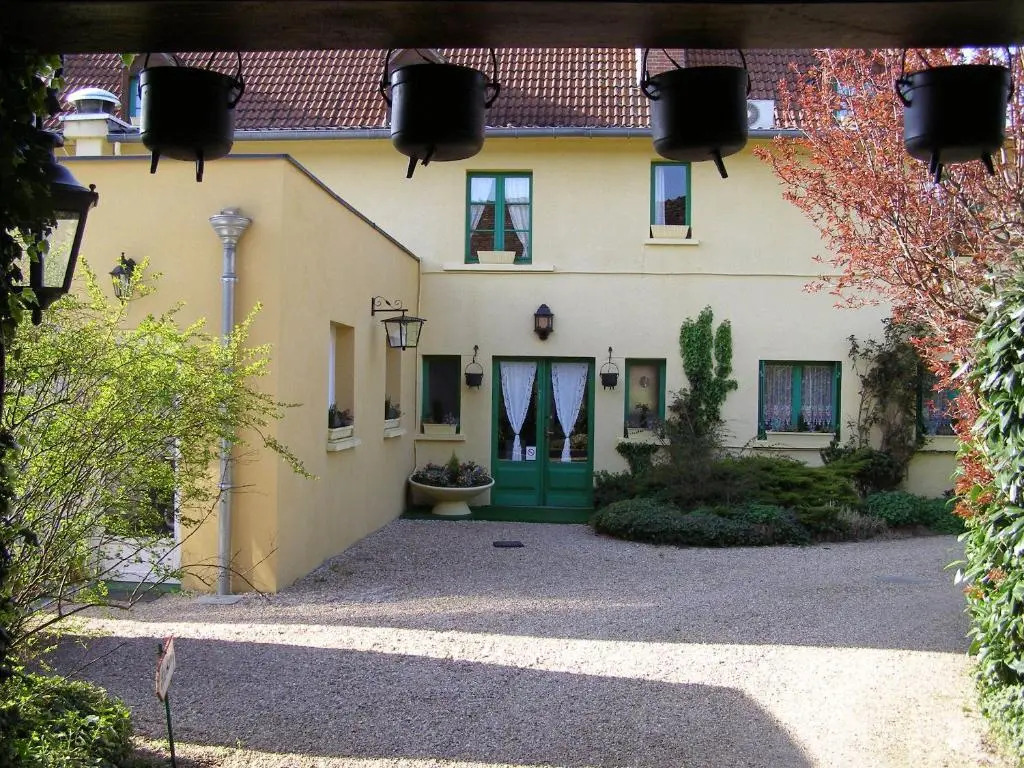 Logis Auberge À La Tête De Lard