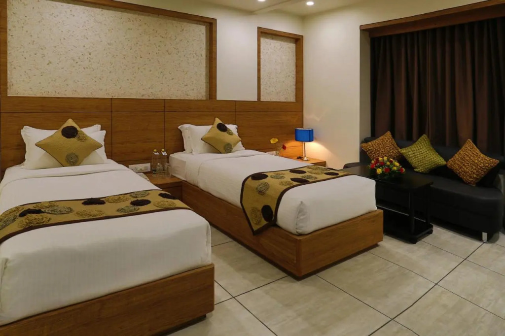 Grand Kailash Hotel