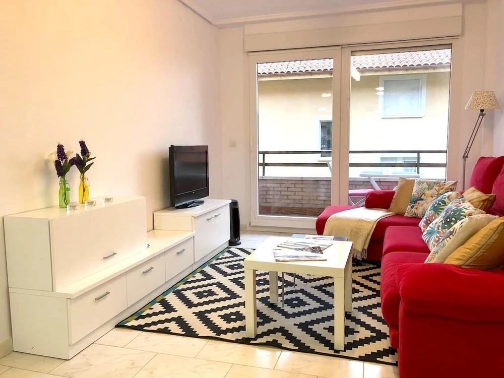 Apartment With 2 Bedrooms in Santoña, With Balcony - 500 m From the Beach