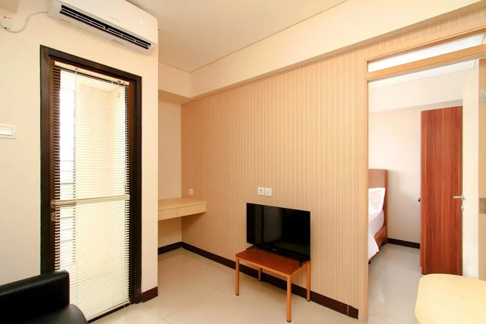 19 Avenue Apartment By Roomz