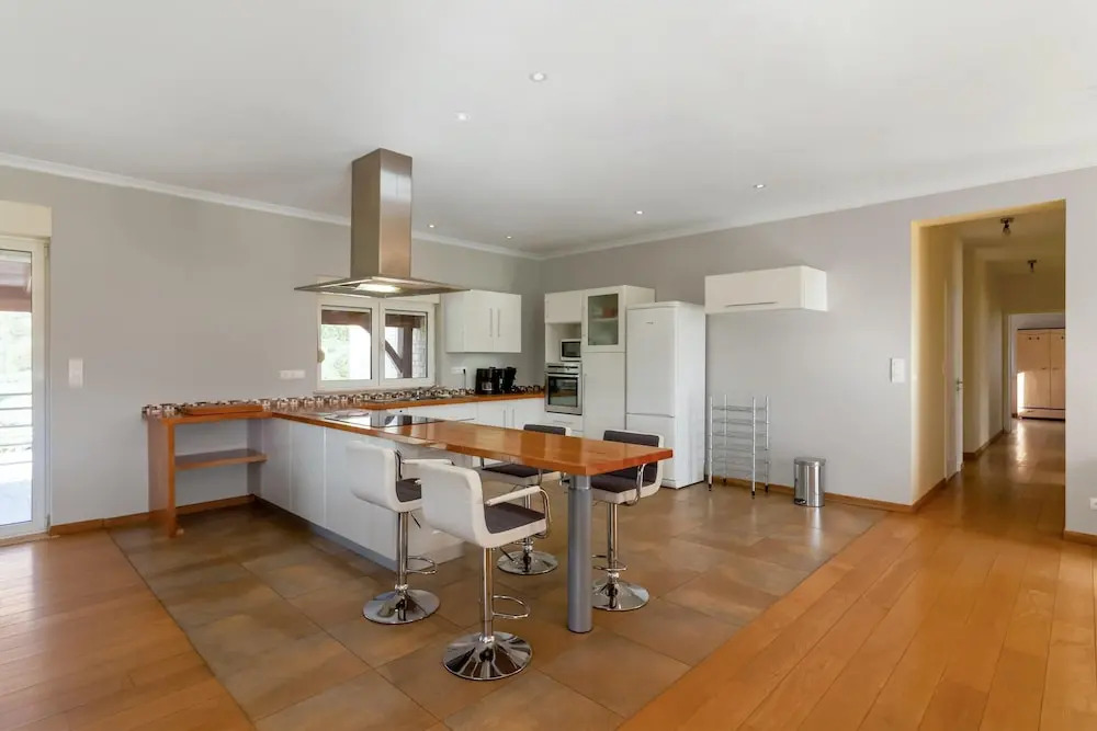 Villa With 4 Bedrooms in Prayssac, With Wonderful Mountain View, Priva