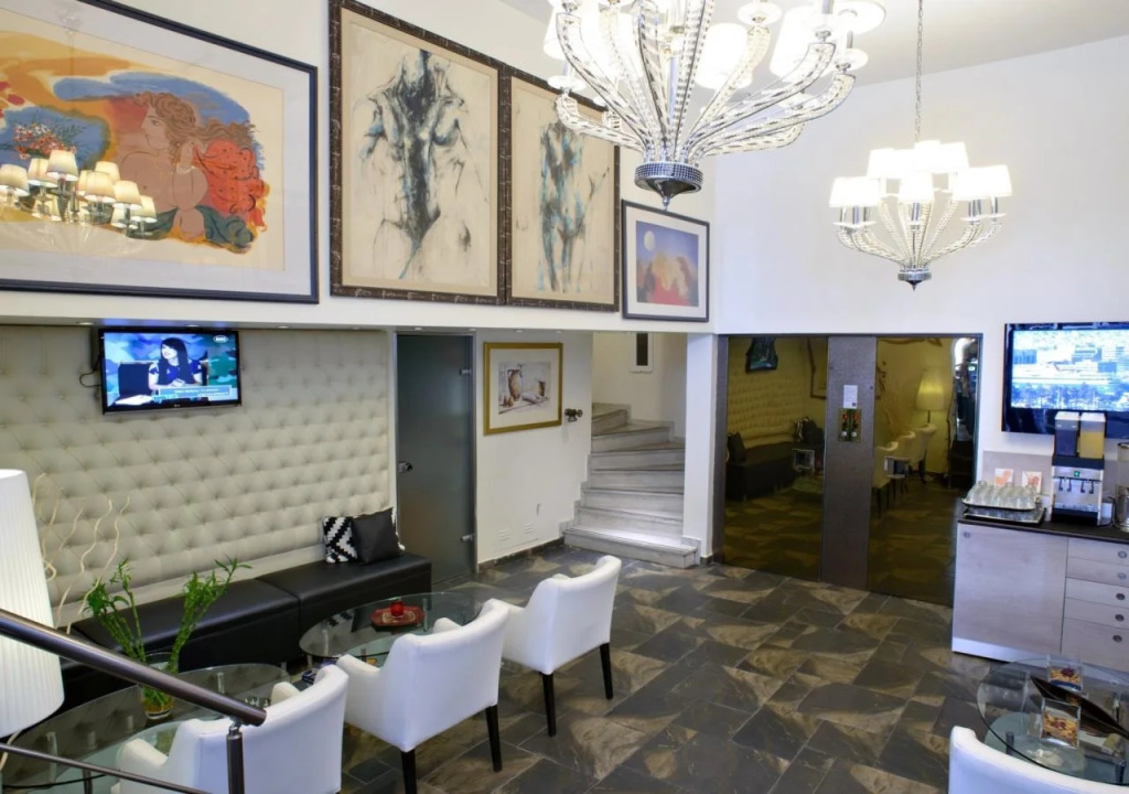 Piraeus City Hotel