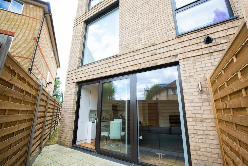 Split Level 2 Bed In Maida Vale, Near Paddington