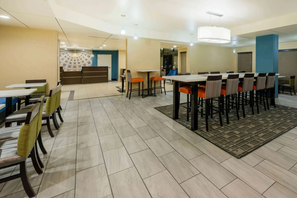 La Quinta by Wyndham Columbus - Grove City