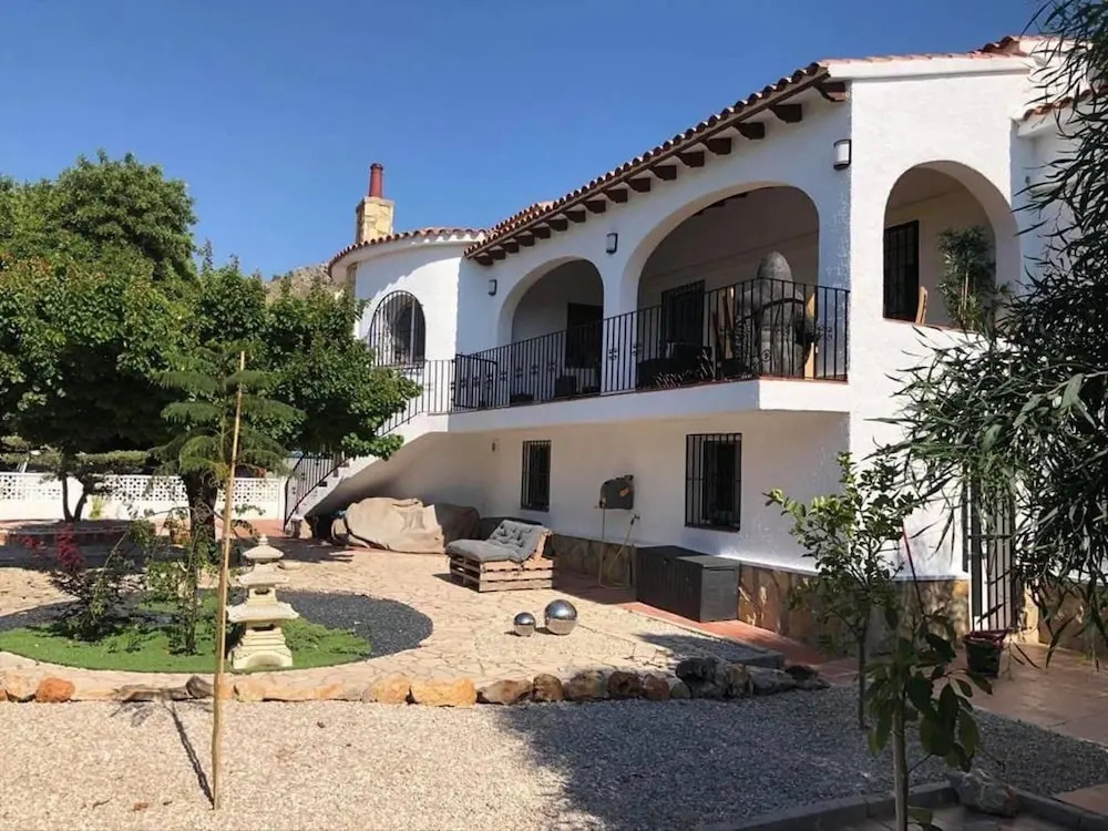 Lovely 2 Bed Apartment in Alcalali