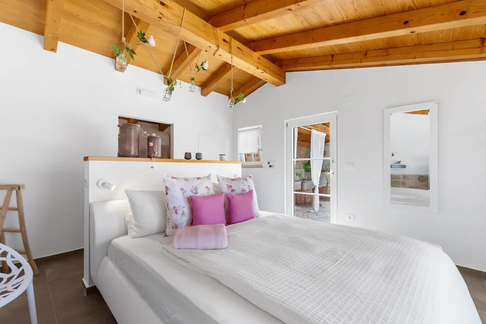 Lavova in Brtonigla With 3 Bedrooms and 2 Bathrooms