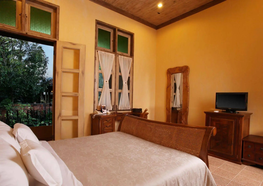 Kayu Arum Resort