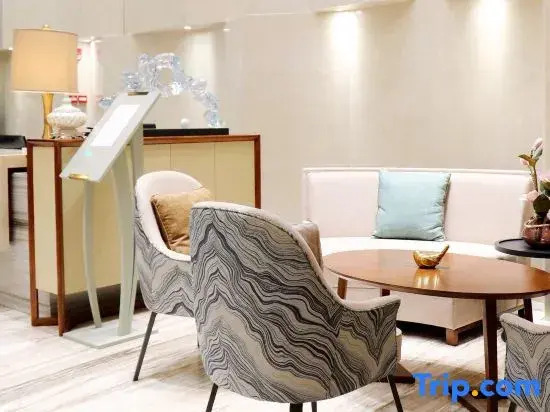RuHua Loft Hotel