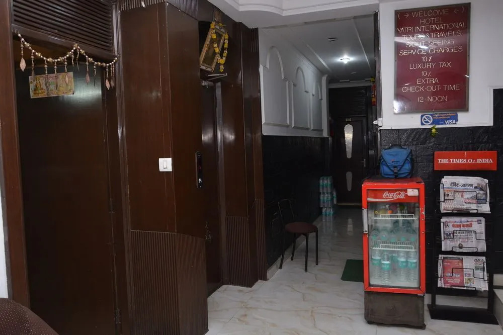Hotel Yatri International near new delhi railway station center delhi