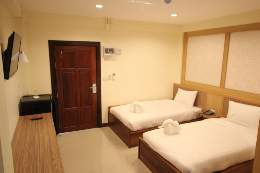 Monmuang Hotel and Residence