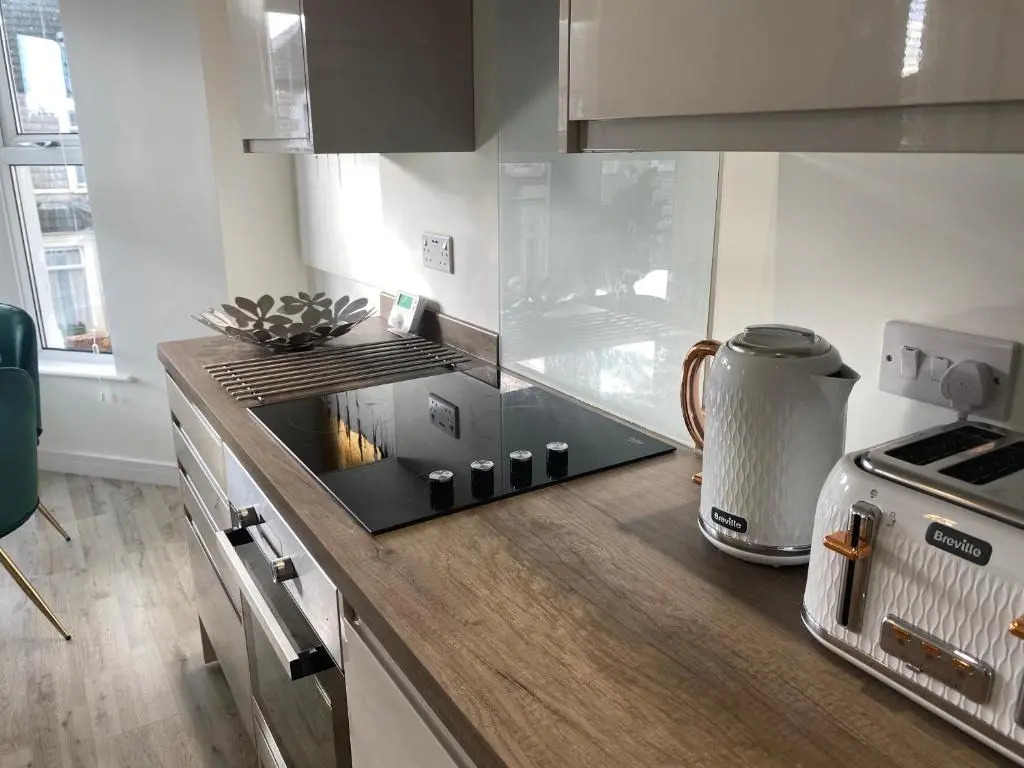 Wyndham Crescent - Stylish Flat in Popular Pontcanna