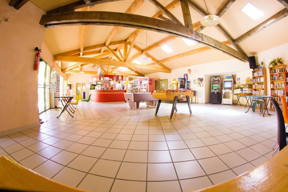Chalet With 2 Bedrooms in Saint-jean-du-gard, With Shared Pool, Enclosed Garden and Wifi - 60 km From the Beach