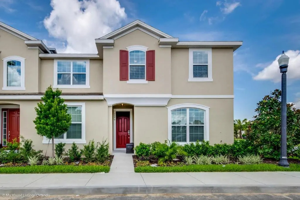 Solara Resort Townhome, 15 minutes from Disney