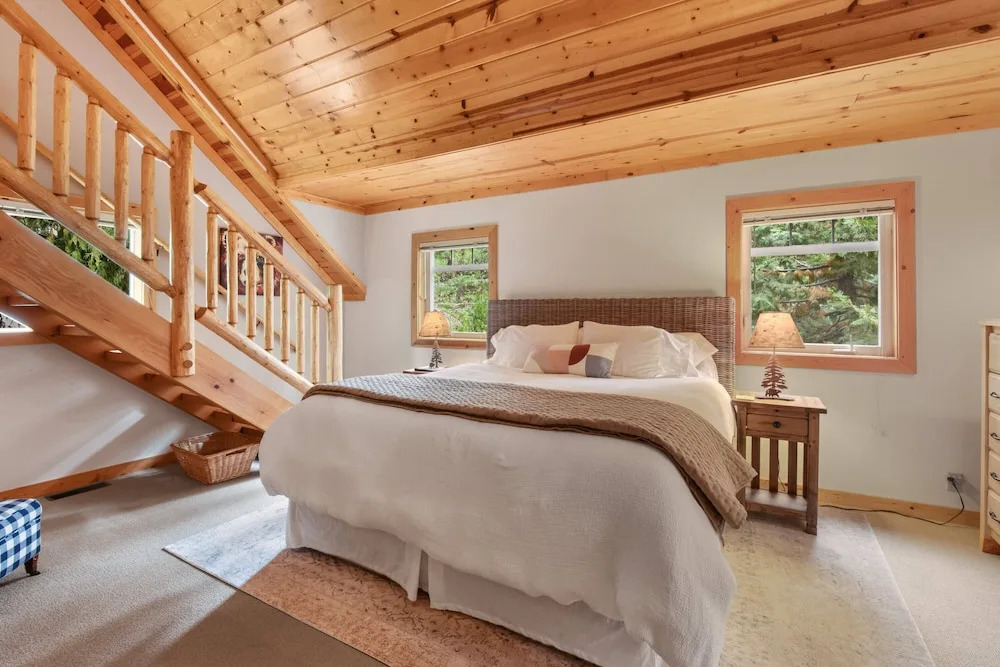 Tucked Inn Tahoma