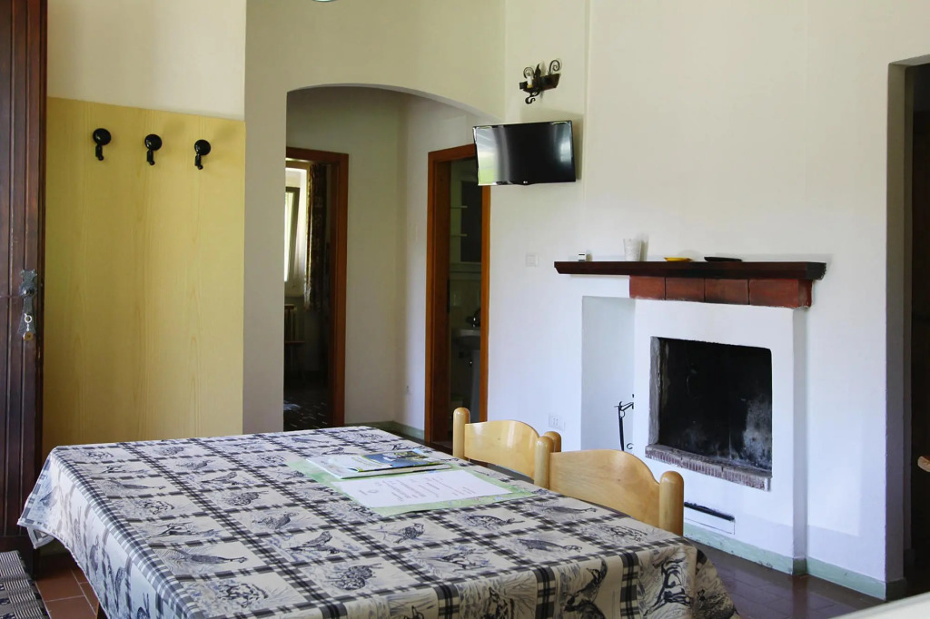in Bezzecca with 1 bedrooms and 1 bathrooms