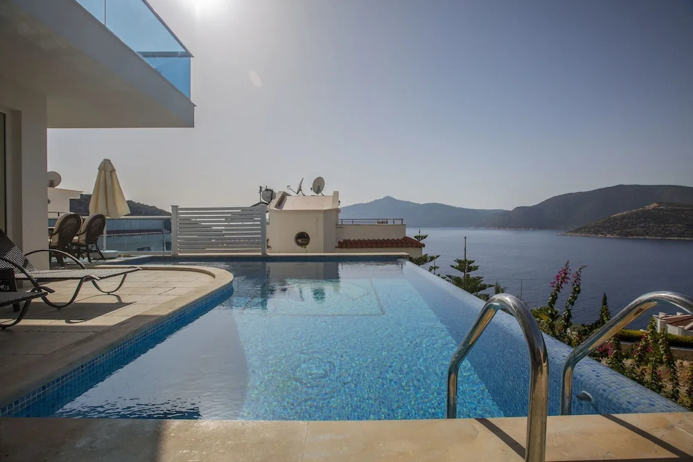 Villa Motion by Akdenizvillam