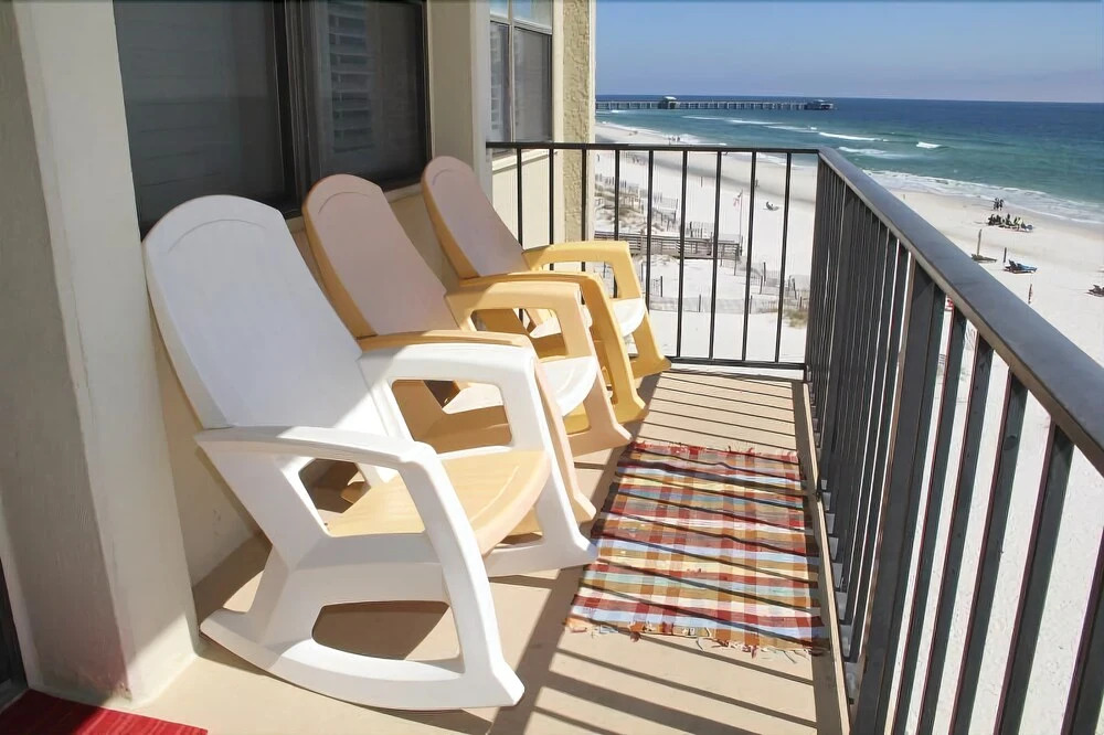 Gulf House 401 3 Bedroom Condo by RedAwning