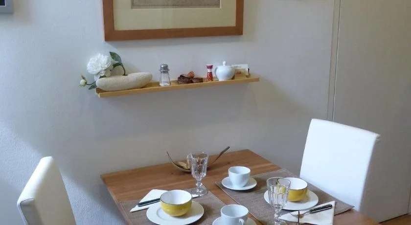 Stadtnest Bed  Breakfast