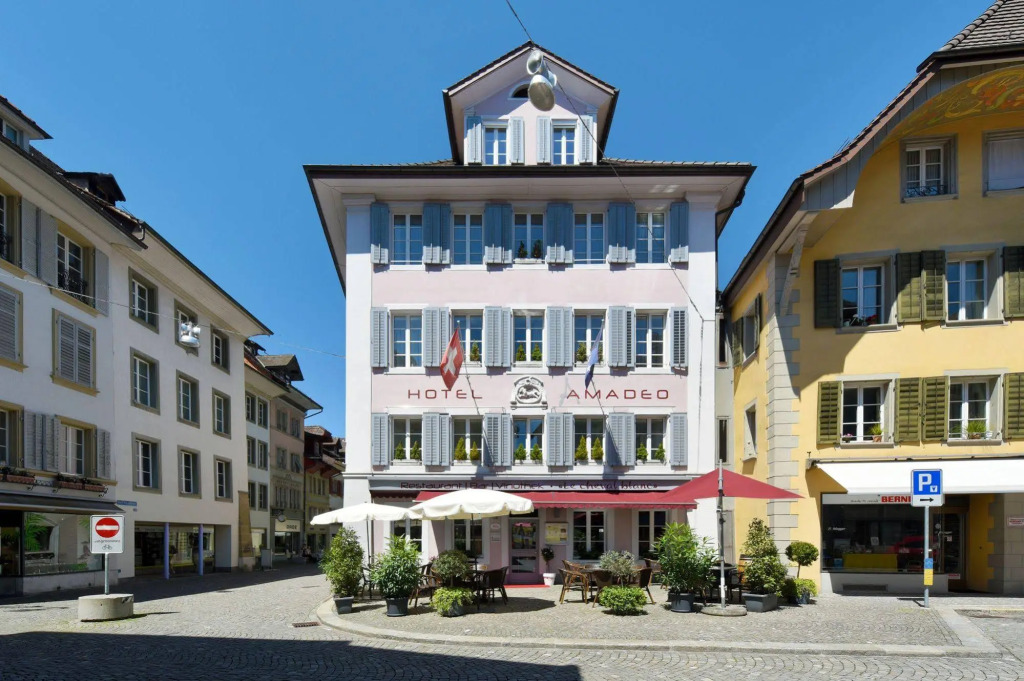 Apart Hotel Amadeo