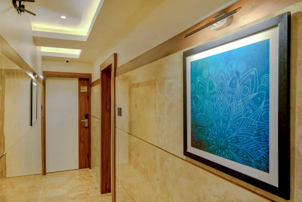 Metropolis Business Hotel
