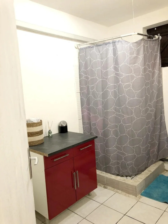 Apartment With one Bedroom in Le Gosier, With Enclosed Garden and Wifi