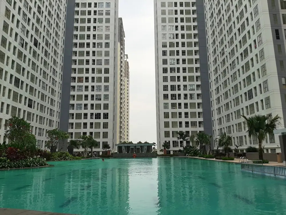New Furnished Studio Apartment at M-Town Residence By Travelio